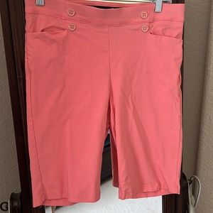 NWOT 89th & Madison Coral Bermuda Shorts
